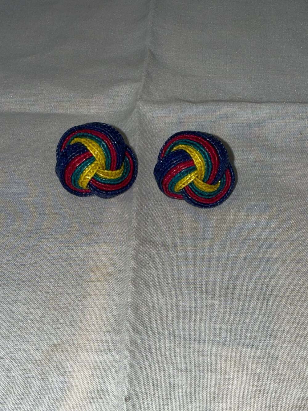 Retro 1980’s stud ear rings